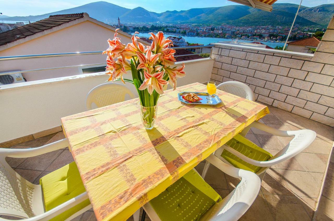 Apartment Ive Трогир Экстерьер фото